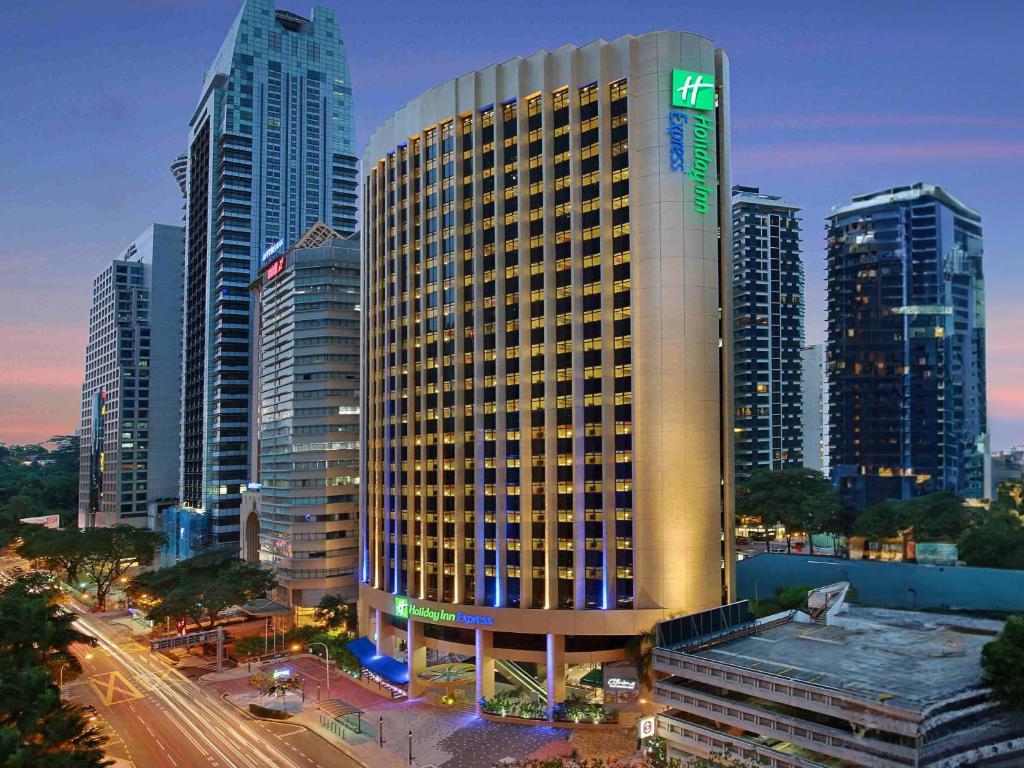 هتل هالیدی این اکسپرس کوالالامپور